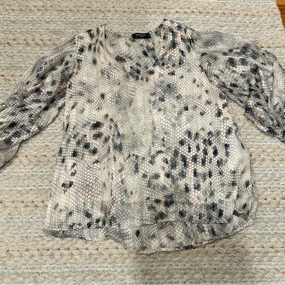 Patterned Blouse with Gold Thread Detailing